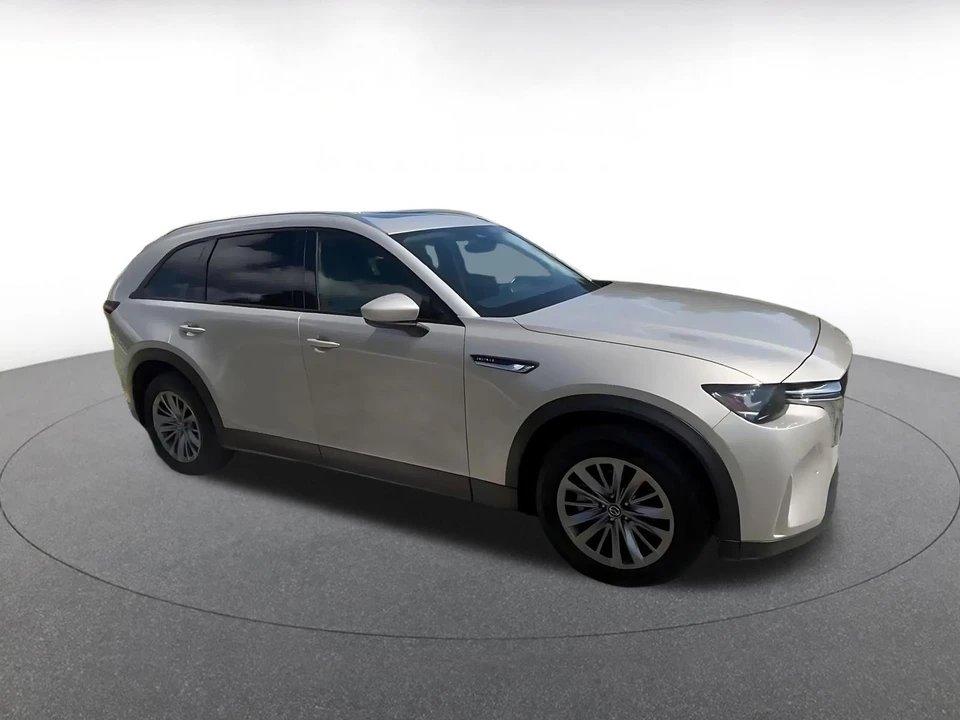 2025 Mazda CX-90 - Image 2 of 31