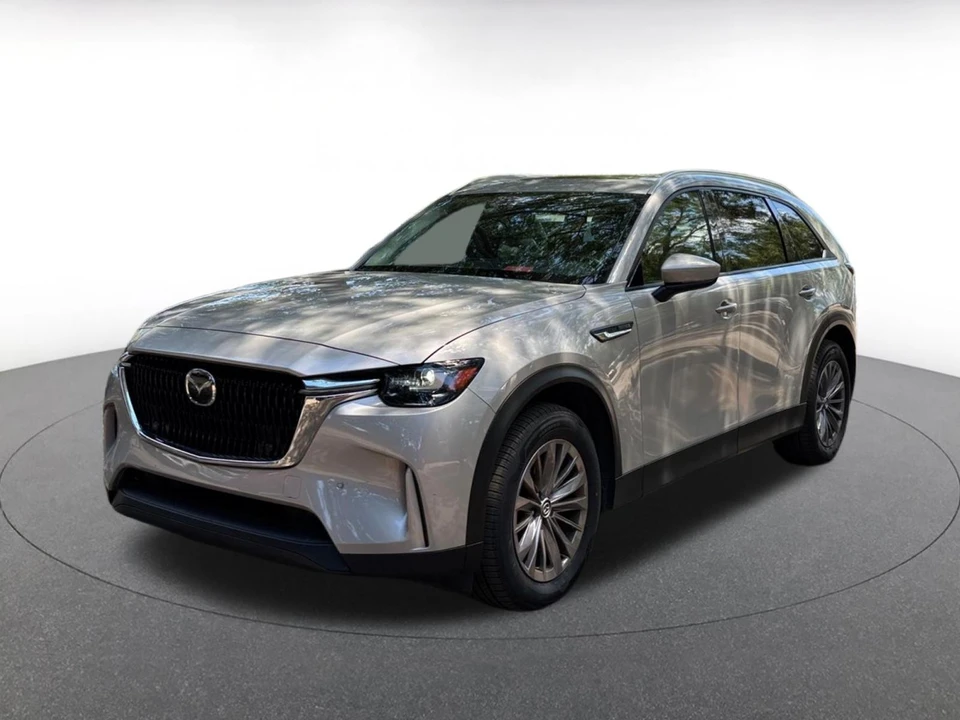 2025 Mazda CX-90 - Image 3 of 10