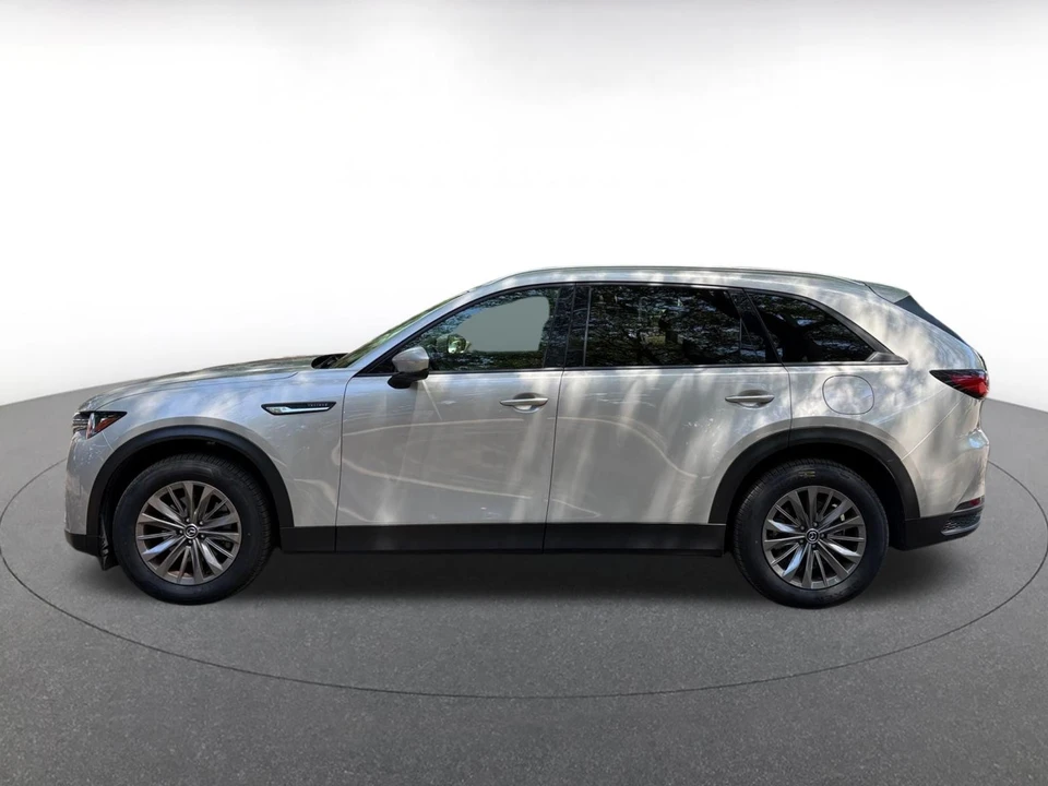 2025 Mazda CX-90 - Image 4 of 10