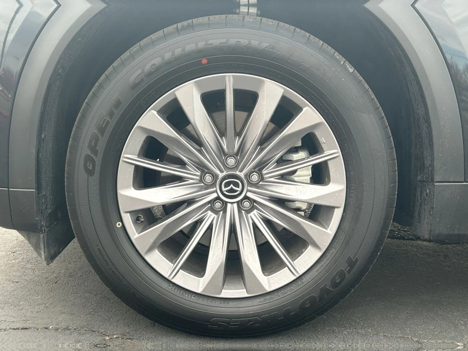 2025 Mazda CX-90 - Image 29 of 31