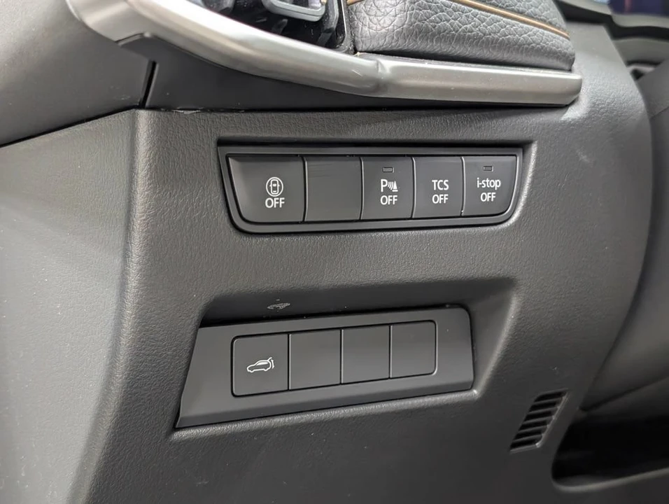 2025 Mazda CX-90 - Image 12 of 30