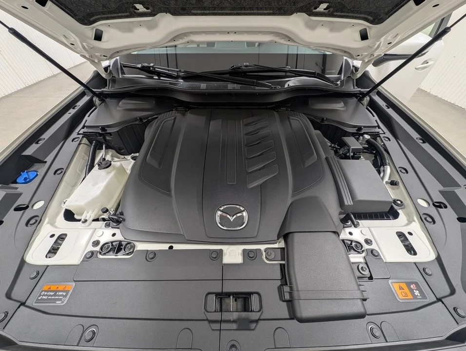 2025 Mazda CX-90 - Image 27 of 30