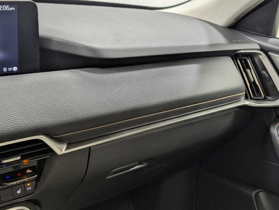 2025 Mazda CX-90 - Image 8 of 30