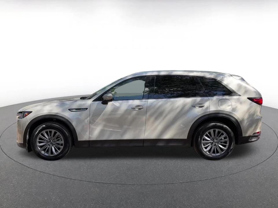 2025 Mazda CX-90 - Image 7 of 31