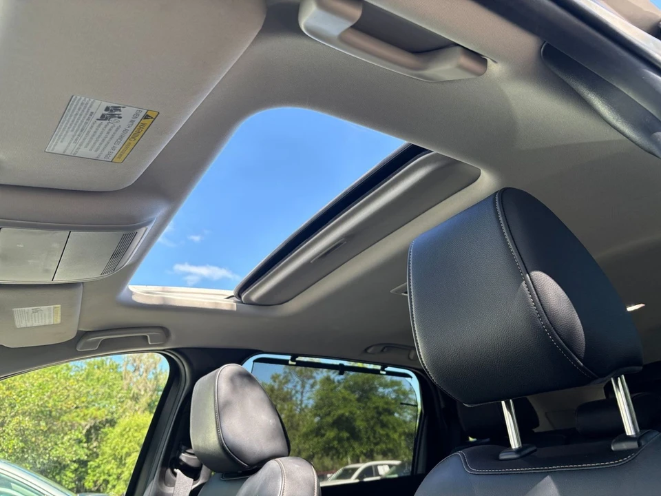 2025 Mazda CX-90 - Image 27 of 31