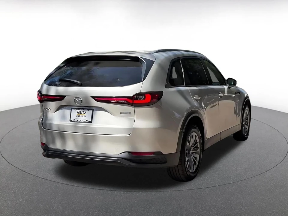 2025 Mazda CX-90 - Image 11 of 31