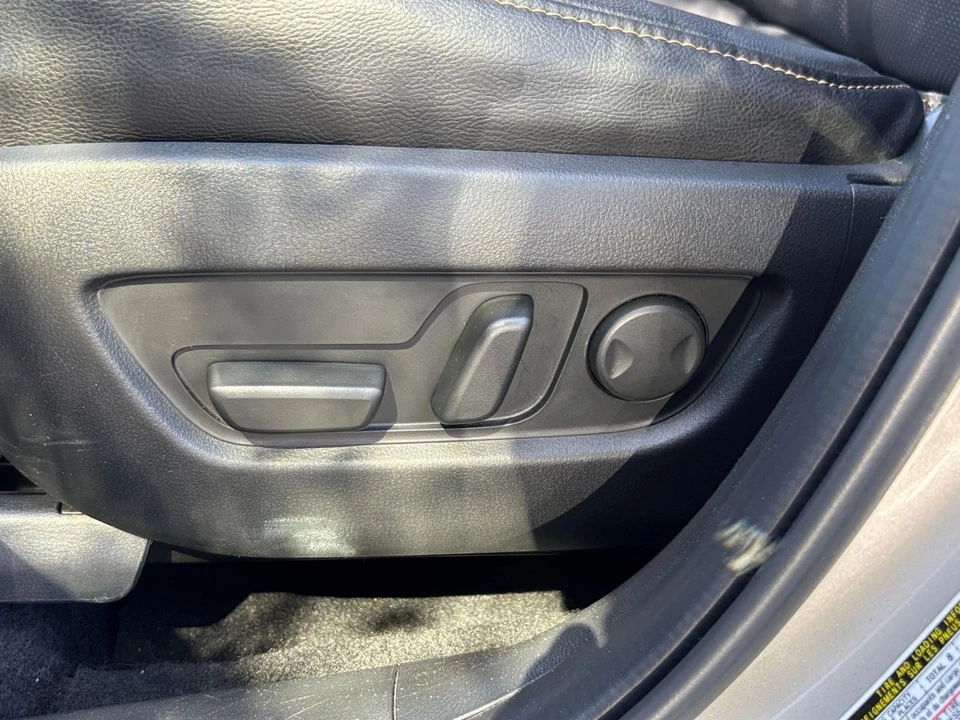 2025 Mazda CX-90 - Image 19 of 31