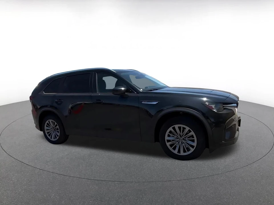 2025 Mazda CX-90 - Image 2 of 31