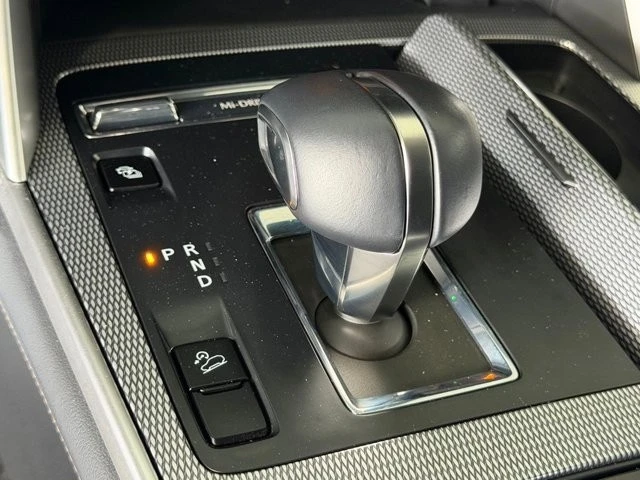 2025 Mazda CX-90 - Image 28 of 31