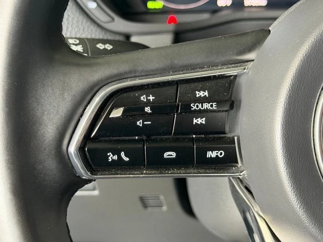 2025 Mazda CX-90 - Image 25 of 31
