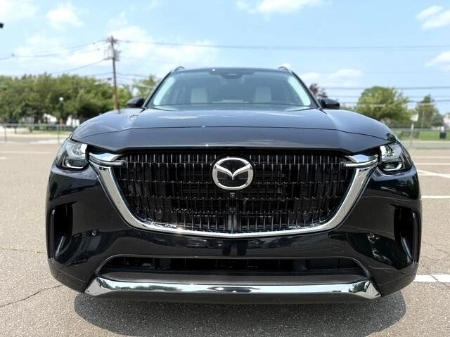 2025 Mazda CX-90 - Image 16 of 21