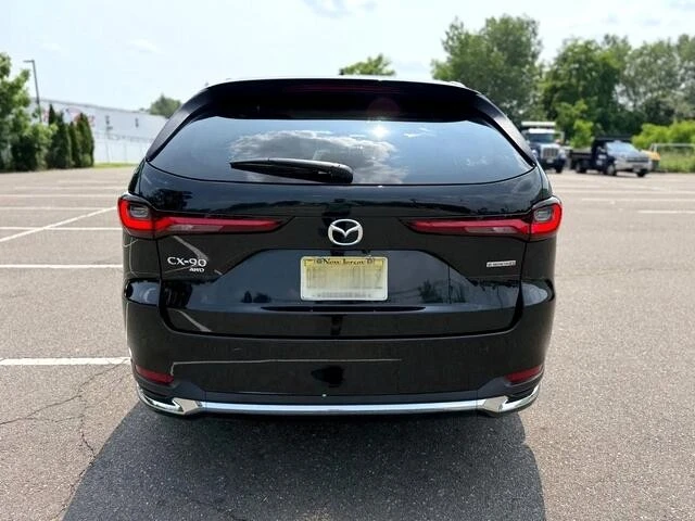 2025 Mazda CX-90 - Image 5 of 21