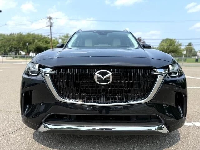 2025 Mazda CX-90 - Image 16 of 21