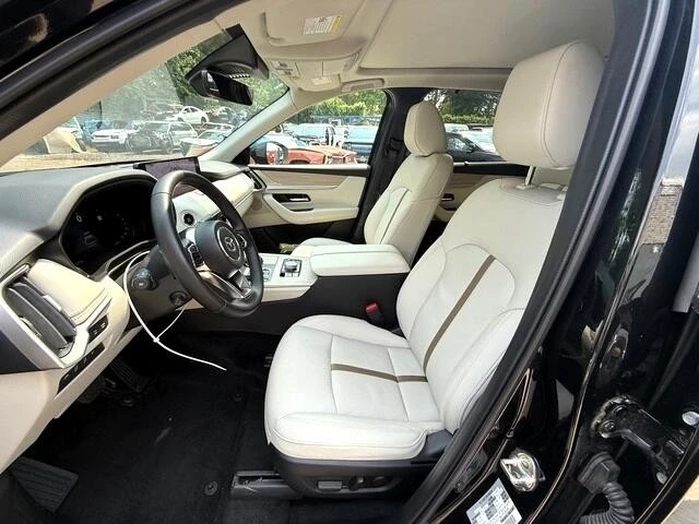 2025 Mazda CX-90 - Image 14 of 21