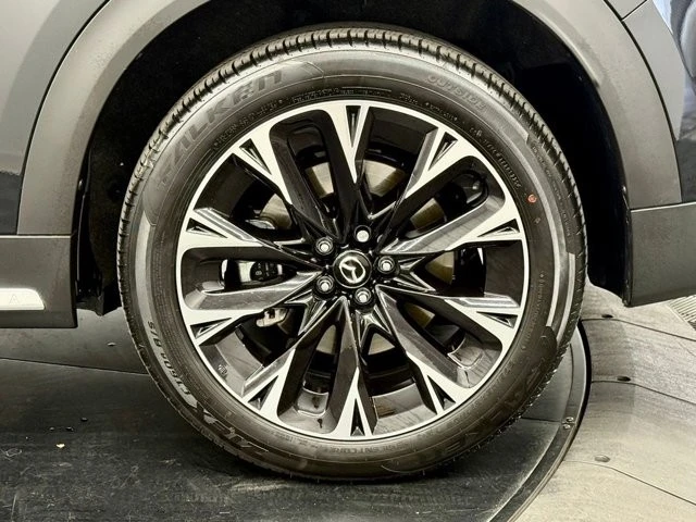 2025 Mazda CX-90 - Image 15 of 21