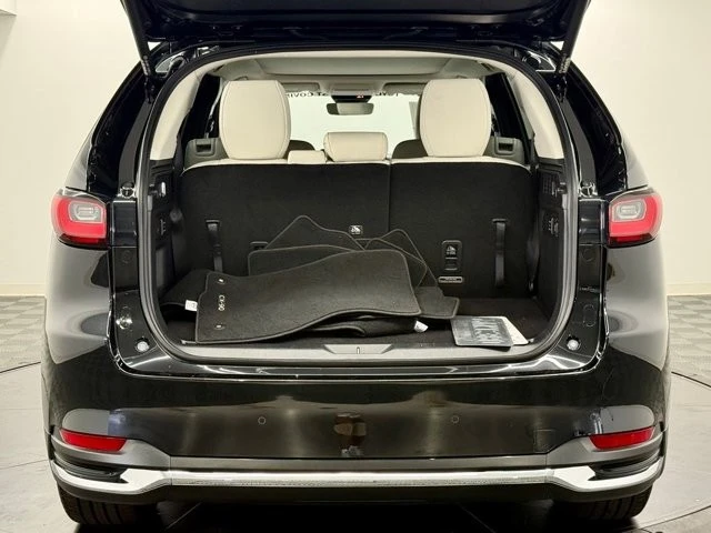 2025 Mazda CX-90 - Image 13 of 21