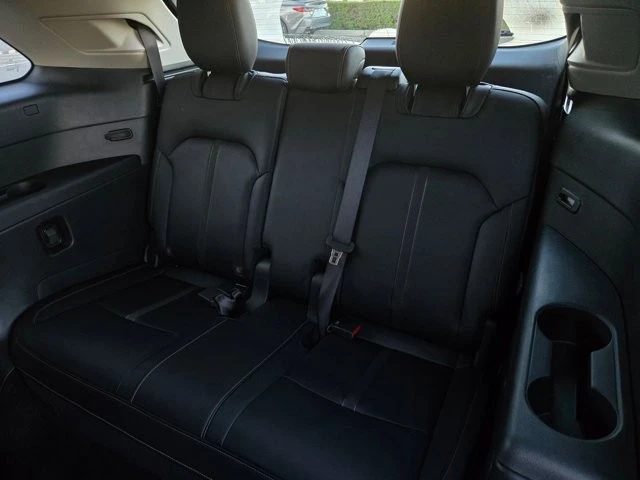 2025 Mazda CX-90 - Image 12 of 28