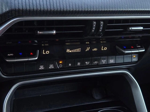 2025 Mazda CX-90 - Image 18 of 28