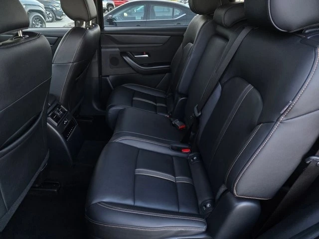 2025 Mazda CX-90 - Image 11 of 28