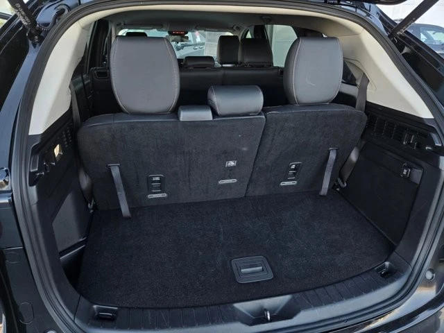 2025 Mazda CX-90 - Image 25 of 28
