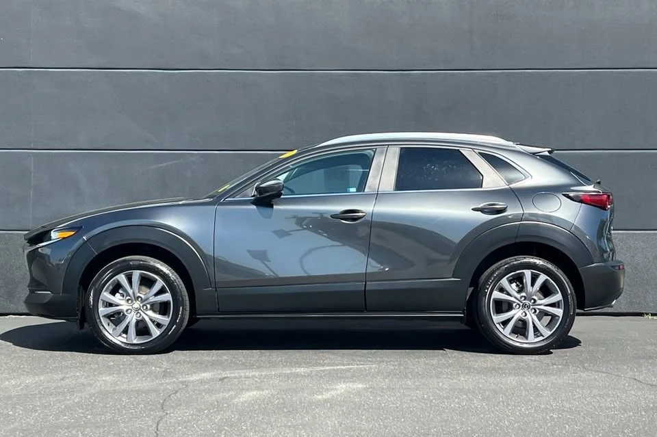 2025 Mazda CX-30 - Image 3 of 20