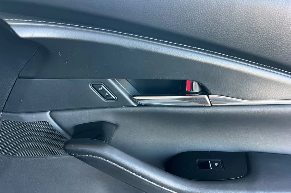2025 Mazda CX-30 - Image 12 of 20