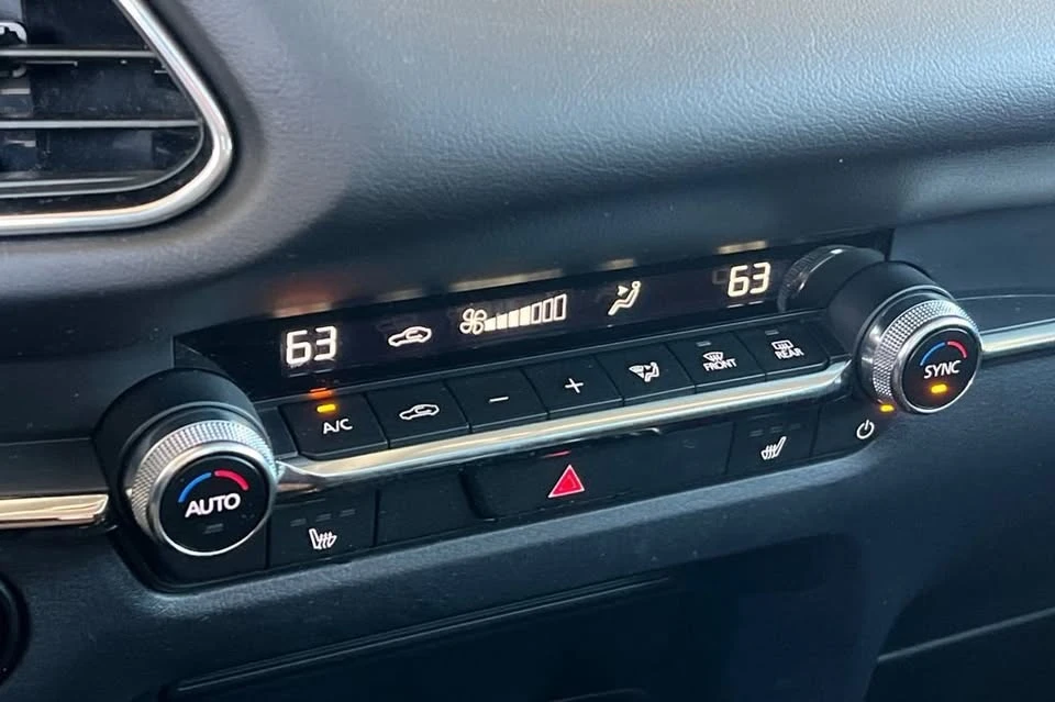 2025 Mazda CX-30 - Image 15 of 20
