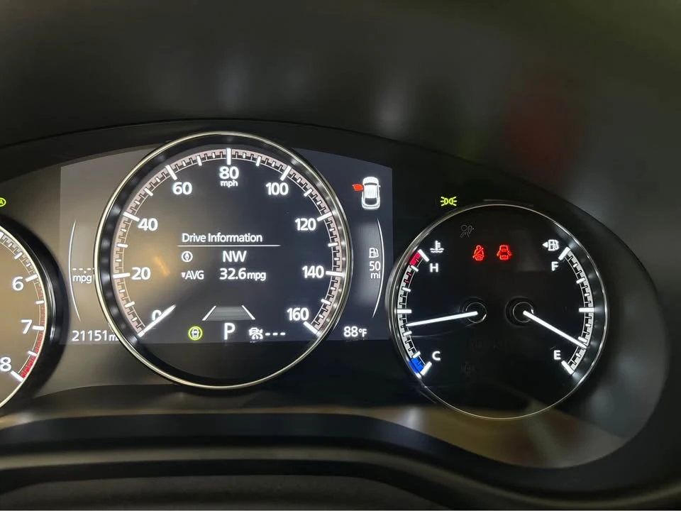 2025 Mazda CX-30 - Image 9 of 20