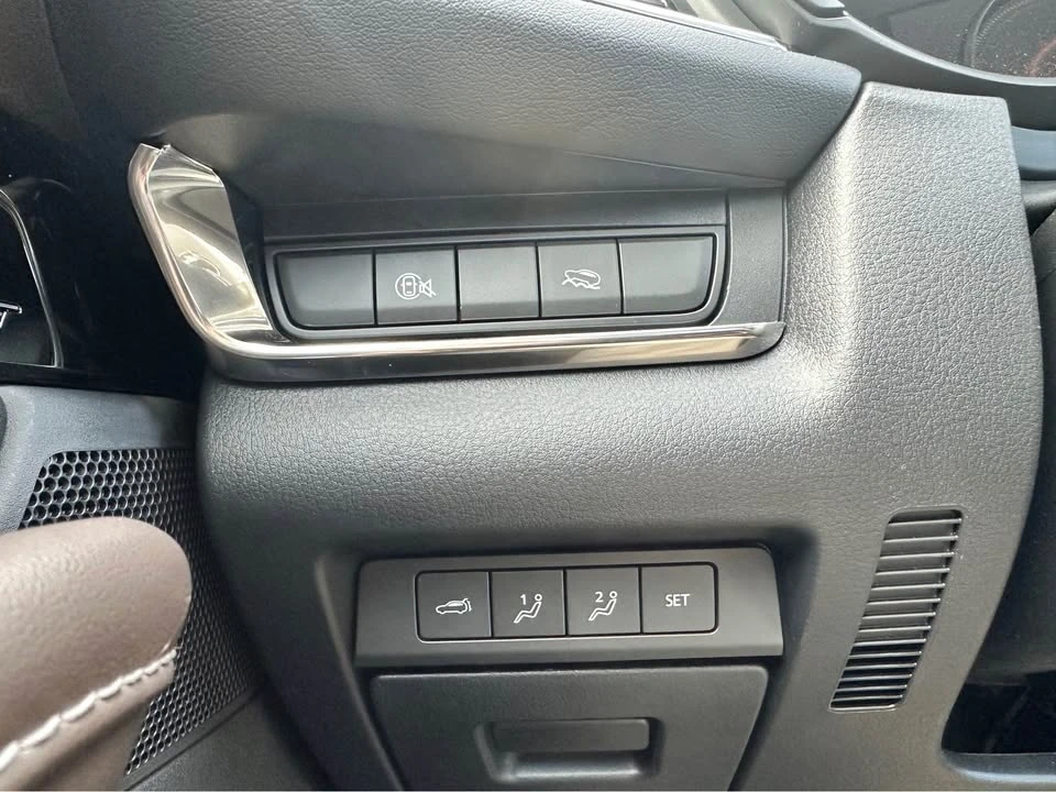 2025 Mazda CX-30 - Image 16 of 19