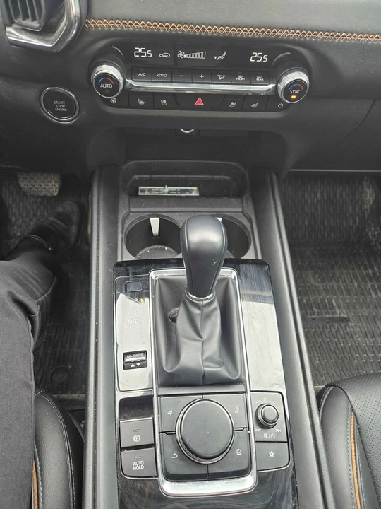 2025 Mazda CX-50 - Image 14 of 18