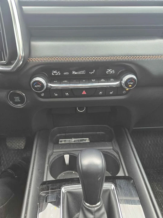 2025 Mazda CX-50 - Image 15 of 18