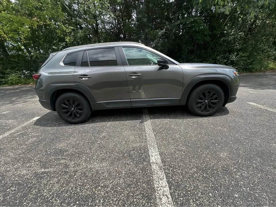 2025 Mazda CX-50 - Image 8 of 13