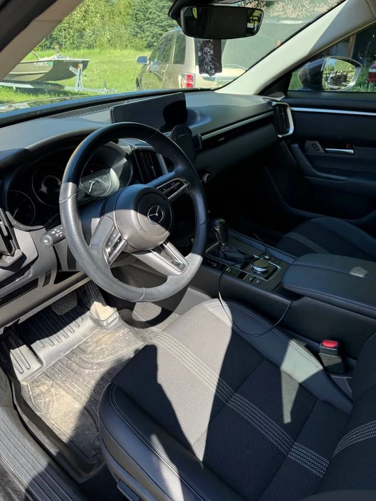 2025 Mazda CX-50 - Image 10 of 12