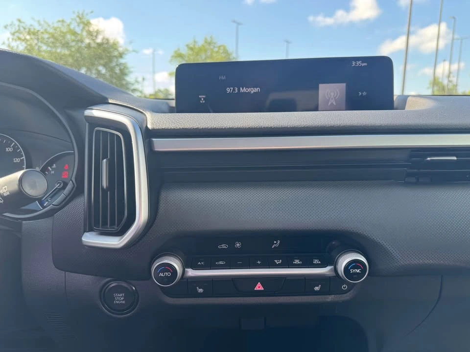 2025 Mazda CX-50 - Image 11 of 15