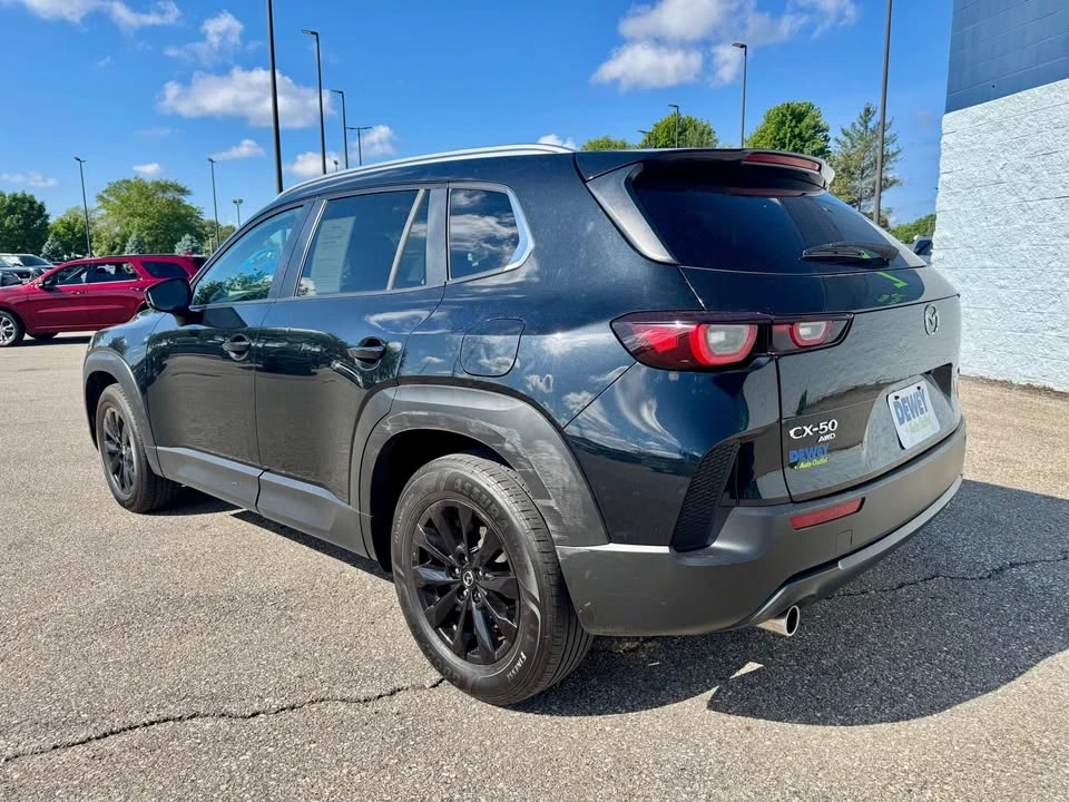 2025 Mazda CX-50 - Image 5 of 15