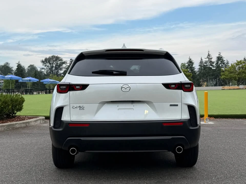 2025 Mazda CX-50 - Image 6 of 15
