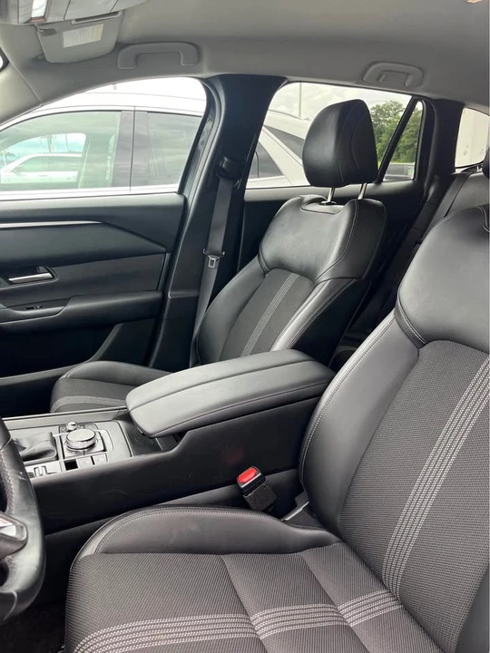 2025 Mazda CX-50 - Image 4 of 5
