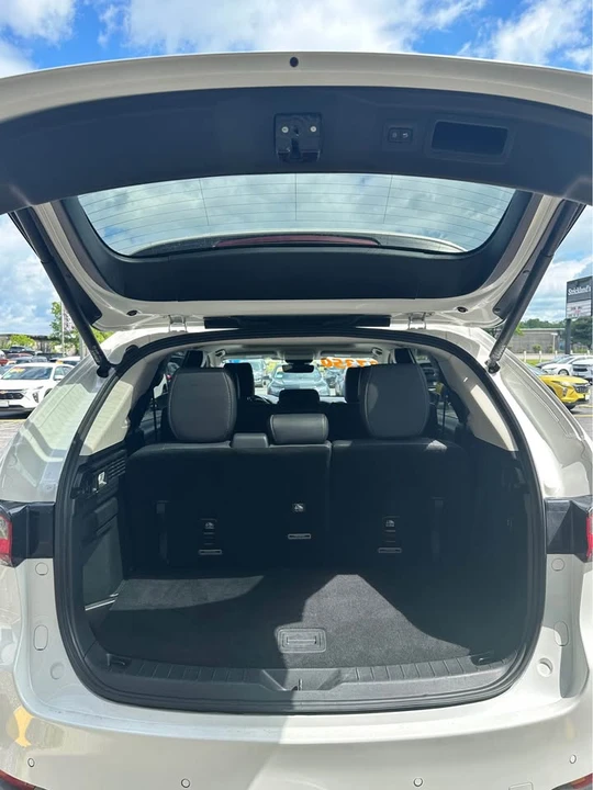2025 Mazda CX-90 - Image 5 of 13