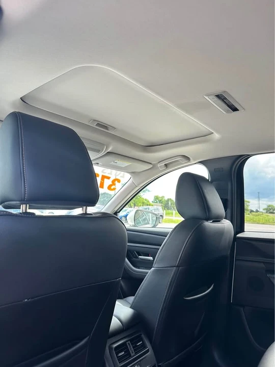 2025 Mazda CX-90 - Image 8 of 13