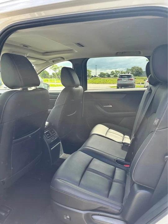 2025 Mazda CX-90 - Image 6 of 13