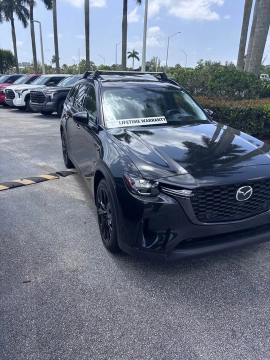 2025 Mazda CX-90 - Image 5 of 13