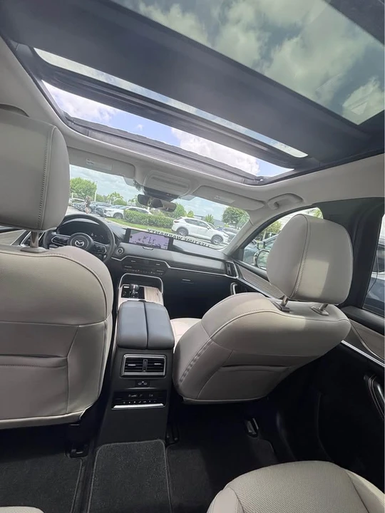 2025 Mazda CX-90 - Image 12 of 13