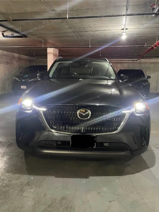 2025 Mazda CX-90 - Image 2 of 10