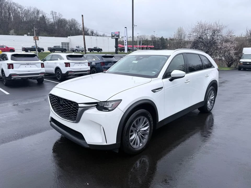 2025 Mazda CX-90 - Image 2 of 15