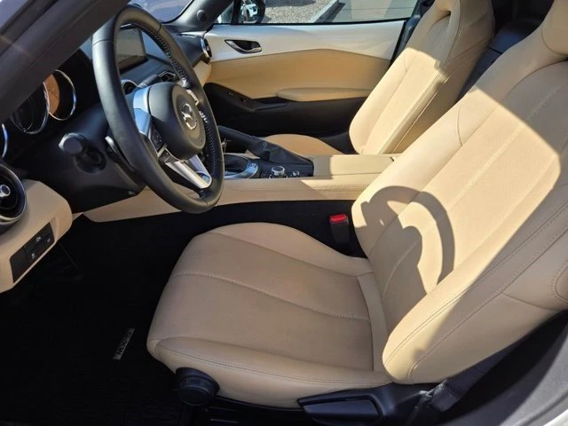 2025 Mazda ND MX-5 Miata - Image 4 of 5
