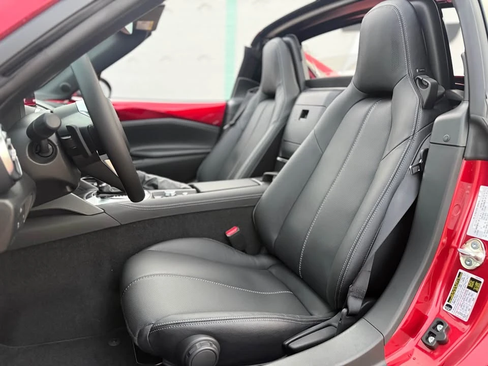 2025 Mazda ND MX-5 Miata - Image 9 of 10