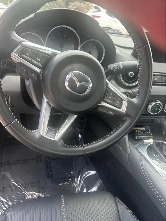 2025 Mazda ND MX-5 Miata - Image 9 of 12