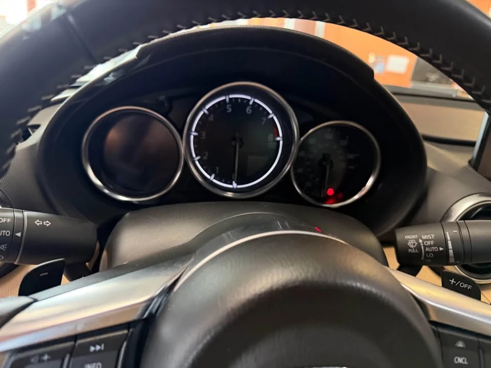 2025 Mazda ND MX-5 Miata - Image 10 of 12