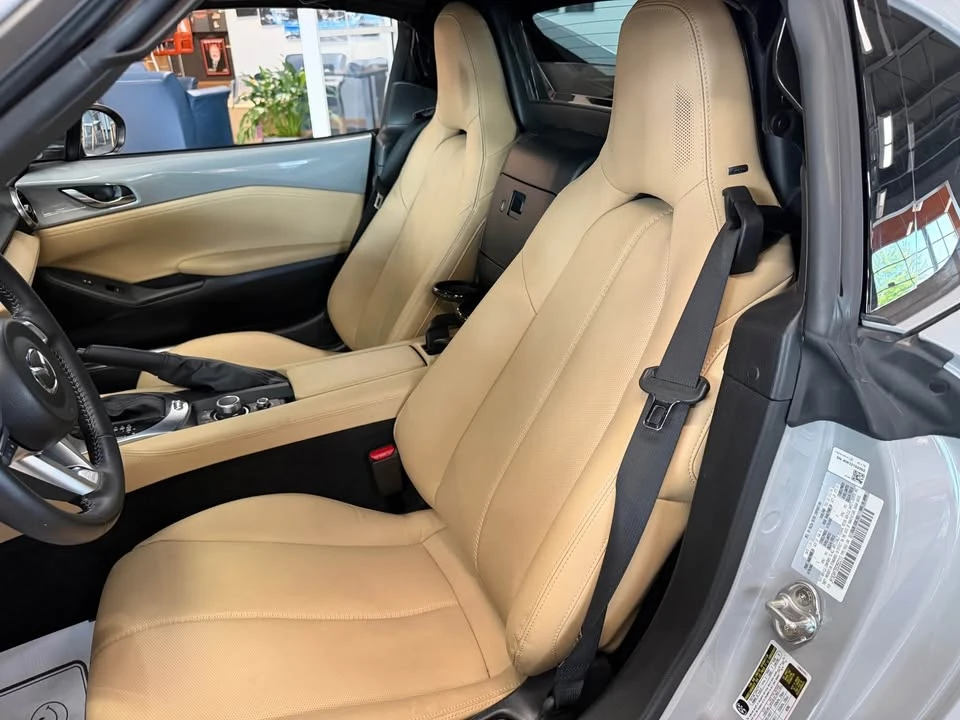 2025 Mazda ND MX-5 Miata - Image 7 of 12