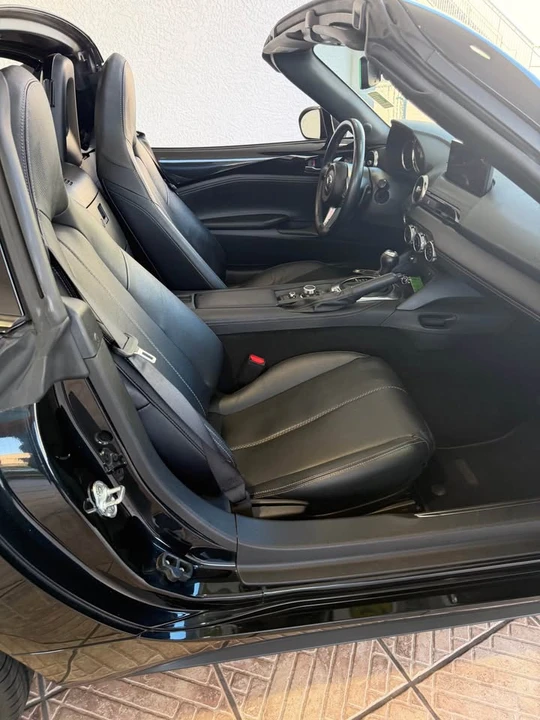 2025 Mazda ND MX-5 Miata - Image 9 of 13